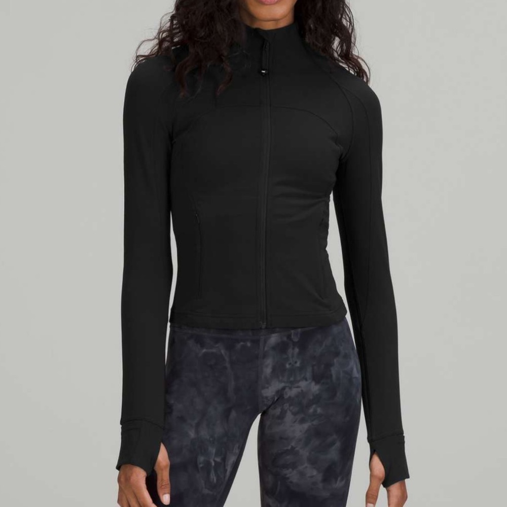 Lululemon Nulu Cropped Define Jacket in Black Sz 12
